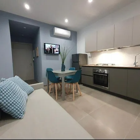 Playa-degli-angeli-ponente Apartament